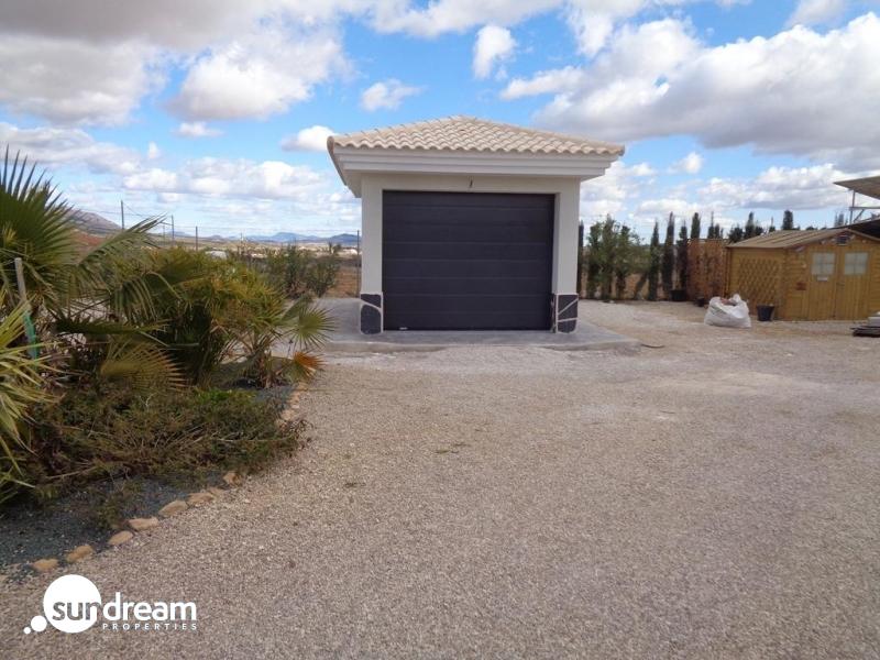 g_39819-5-16 VILLA DE ESTILO TRADICIONAL DE 3 DORMITORIOS DE NUEVA CONSTRUCCIÓN EN PINOSO