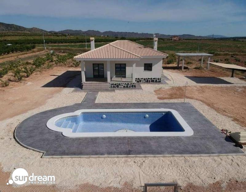 g_39819-5-2 VILLA DE ESTILO TRADICIONAL DE 3 DORMITORIOS DE NUEVA CONSTRUCCIÓN EN PINOSO