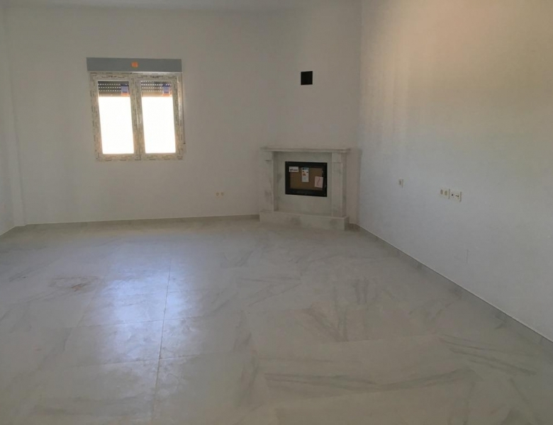 VILLA DE ESTILO TRADICIONAL DE 3 DORMITORIOS DE NUEVA CONSTRUCCIÓN  EN PINOSO