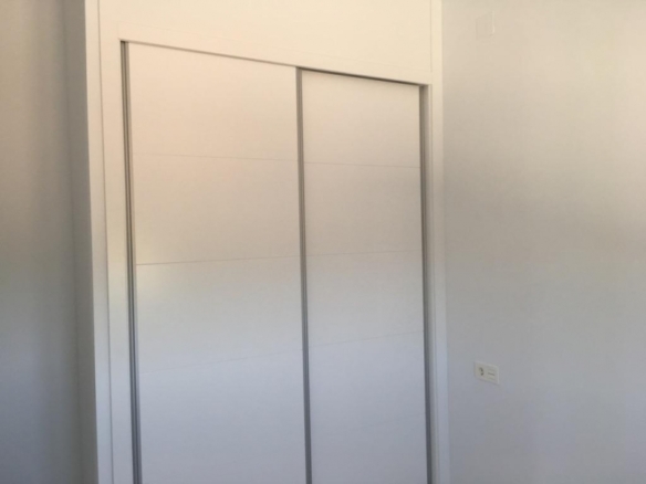 VILLA DE ESTILO TRADICIONAL DE 3 DORMITORIOS DE NUEVA CONSTRUCCIÓN  EN PINOSO