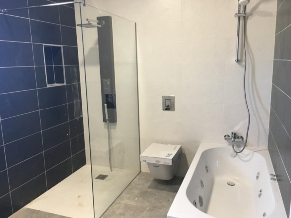 VILLA MODERNA EN UNA SOLA PLANTA DE 3 DORMITORIOS DE NUEVA CONSTRUCCIÓN EN PINOSO