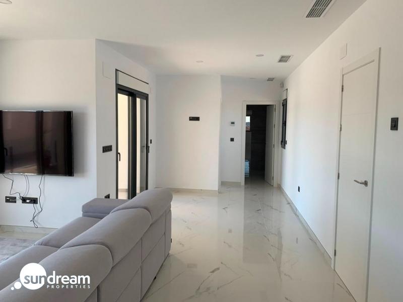 g_39827-20-4 VILLA MODERNA DE 2 PLANTAS DE 4 DORMITORIOS DE NUEVA CONSTRUCCIÓN EN PINOSO