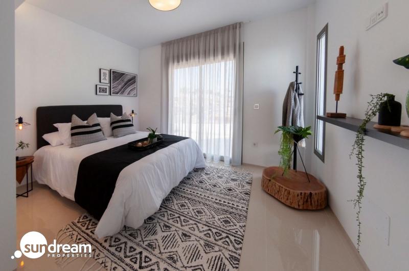 g_39868-2-8 MODERNA VILLA DE 3 DORMITORIOS CON PISCINA PRIVADA EN LOS ALCAZARES