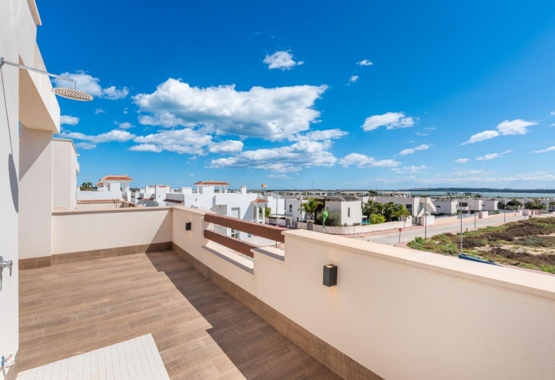 Villa a la venta con piscina privada en Ciudad Quesada-Rojales