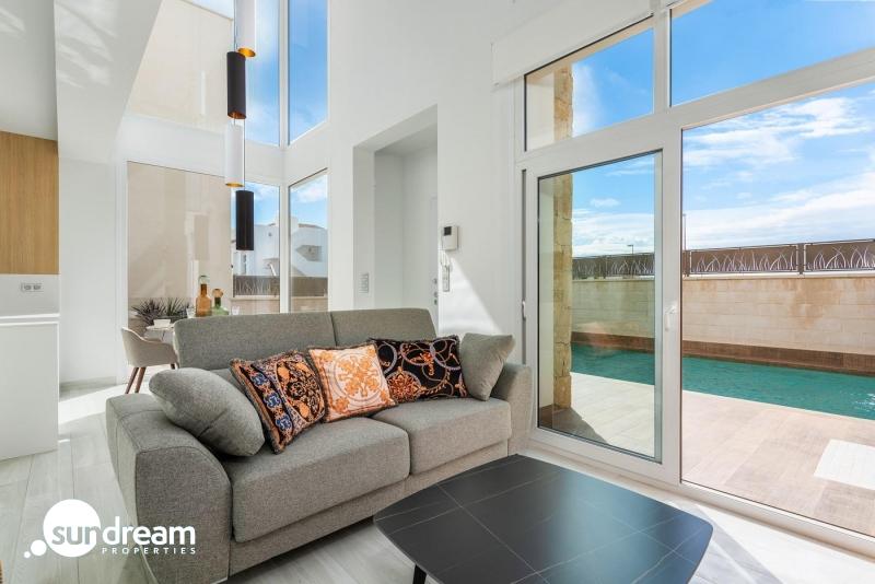 Villa a la venta con piscina privada en Ciudad Quesada-Rojales