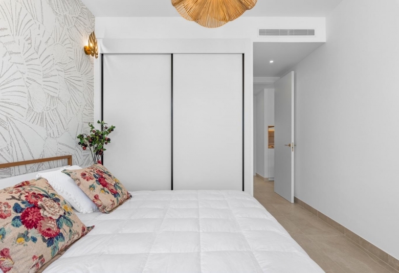 FANTÁSTICO ÁTICO CON SOLARIUM Y PISCINA PRIVADA EN BENIJÓFAR