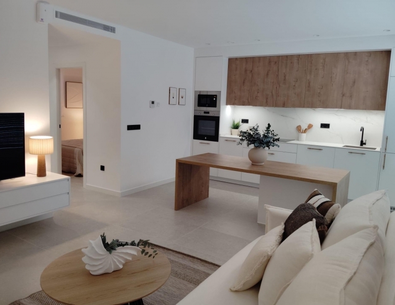 VILLA DE NUEVA CONSTRUCCIÓN CON 3 DORM. EN TORRE DE LA HORADADA