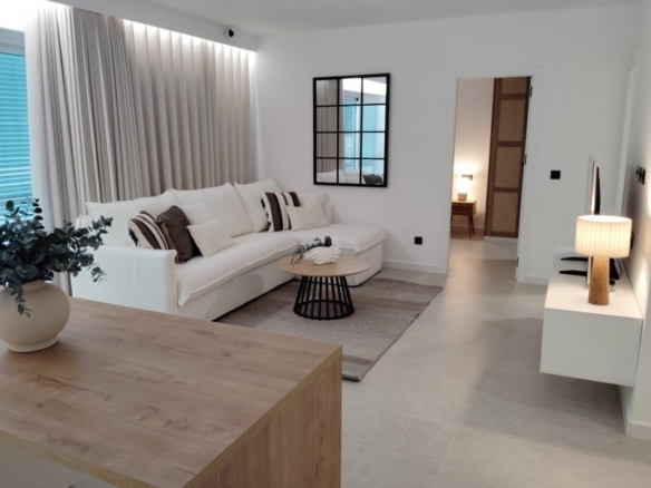 VILLA DE NUEVA CONSTRUCCIÓN CON 3 DORM. EN TORRE DE LA HORADADA