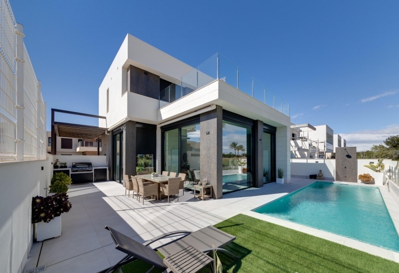 Villa a la venta en campo de golf en Pilar de la Horadada