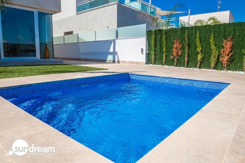 g_39994-3-38 VILLA A LA VENTA CON PISCINA PRIVADA Y GARAJE EN LOS ALCAZARES