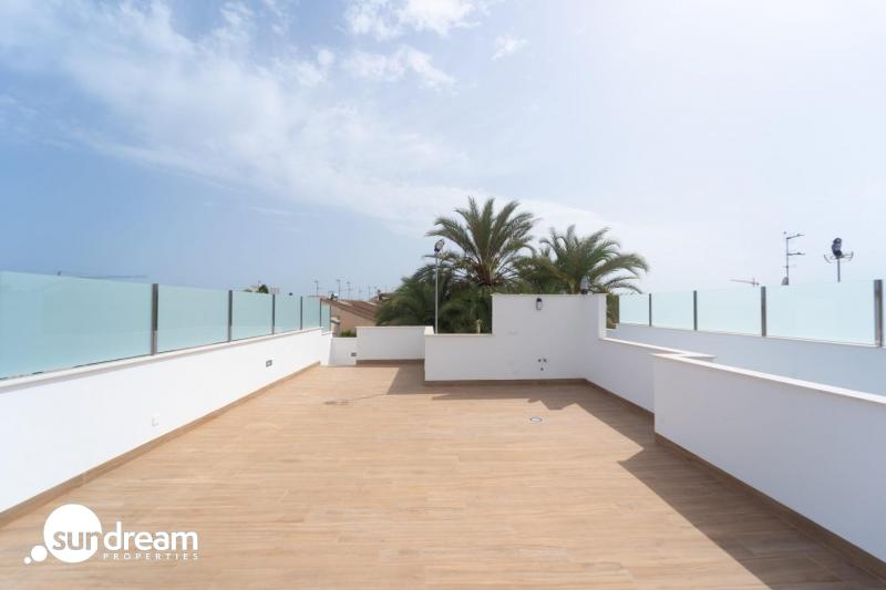Chalet a la venta con piscina privada en San Pedro del Pinatar