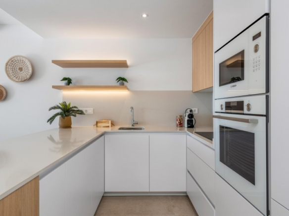 Bungalow de planta baja con jardín a la venta en Dolores