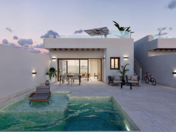 Villa de 2 dormitorios a la venta con piscina privada en Torre-Pacheco, Murcia