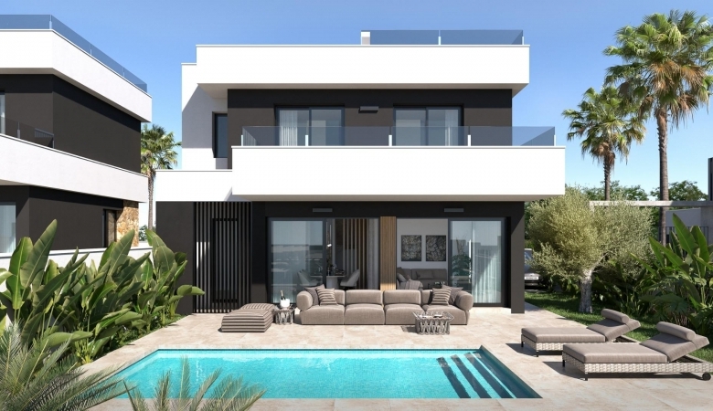 Chalet independiente con 3 dormitorios y piscina privada a la venta en Ciudad Quesada(Alicante).