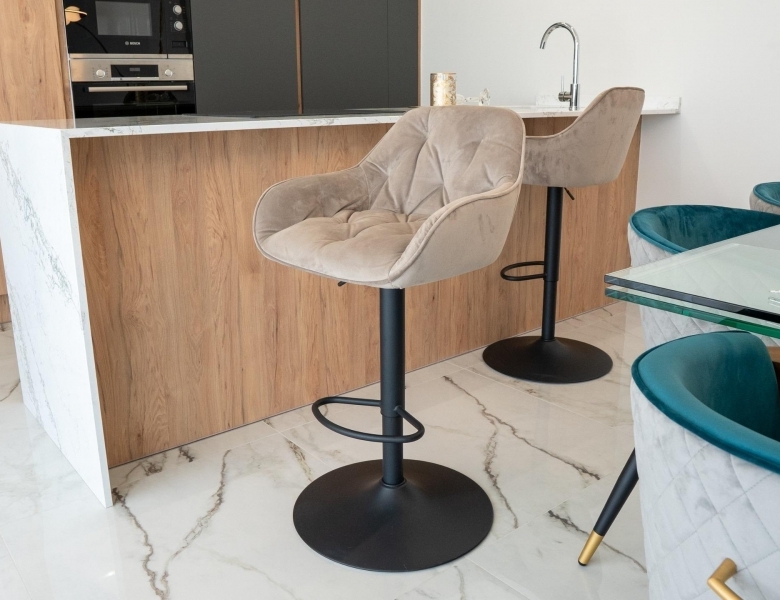 Chalet independiente en una sola planta con piscina privada a la venta en Ciudad Quesada(Alicante).