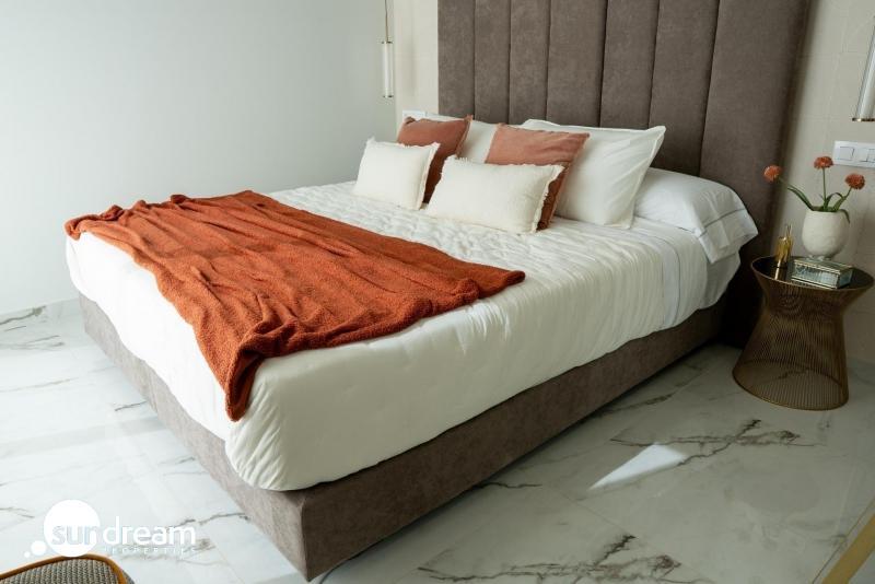 Chalet independiente en una sola planta con piscina privada a la venta en Ciudad Quesada(Alicante).