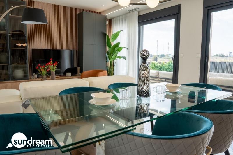 Chalet independiente en una sola planta con piscina privada a la venta en Ciudad Quesada(Alicante).