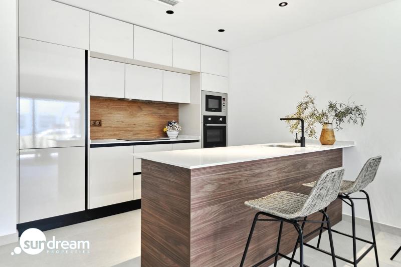 Bungalow de planta baja a la venta cerca del mar en La Veleta(Torrevieja)