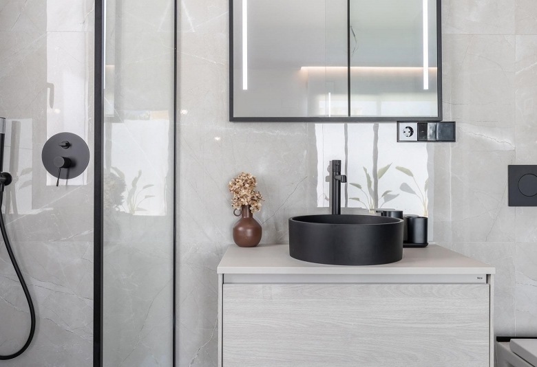 Chalet de una planta con 3 dormitorios y piscina privada en Torrevieja