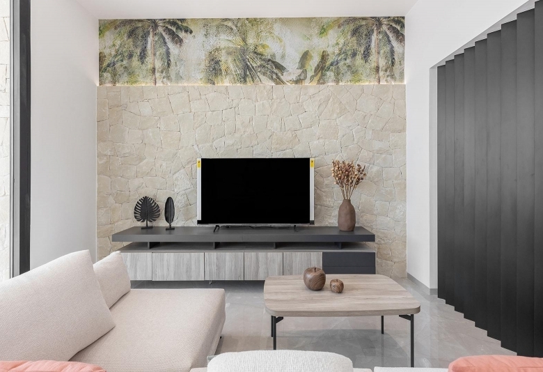 Chalet de una planta con 3 dormitorios y piscina privada en Torrevieja
