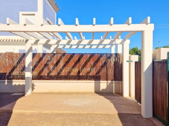 Villa de 3 dormitorios con solarium y amplia parcela en Lorca(Murcia)
