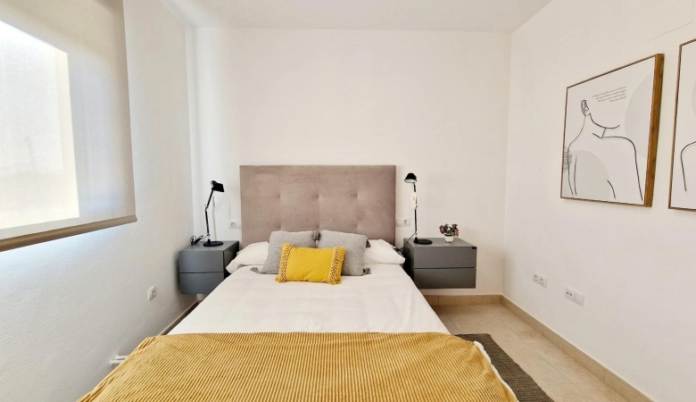 Villa de 3 dormitorios con solarium y amplia parcela en Lorca(Murcia)