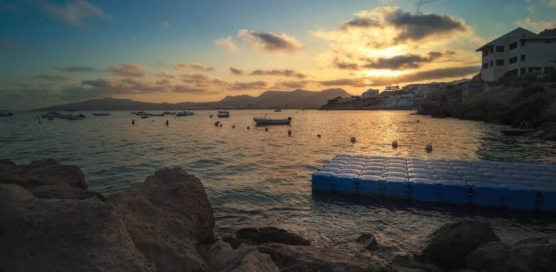 ESTUPENDAS NUEVAS VILLAS DE 3 DORM. DE UNA PLANTA CON SOLARIUM EN SAN JUAN DE LOS TERREROS(ALMERIA)