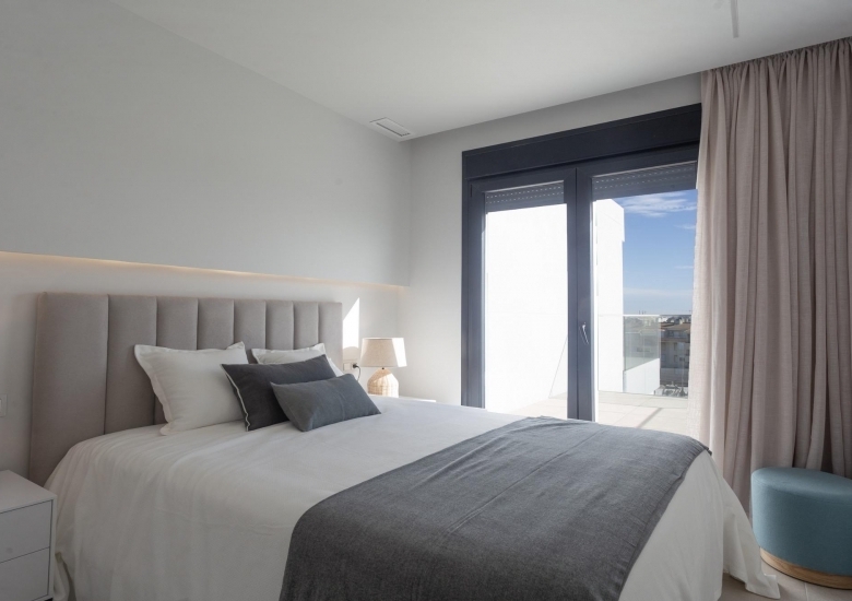 Apartamento en venta 2 dormitorios y piscina playa Denia