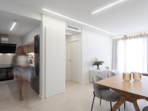 Apartamento en venta 2 dormitorios y piscina playa Denia