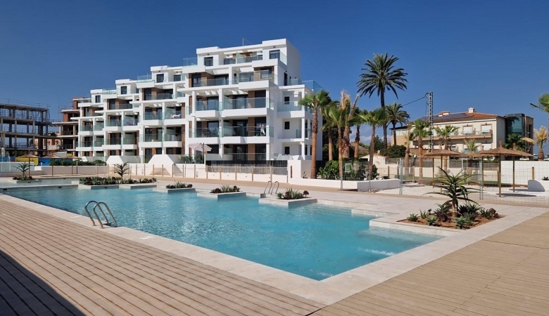 Apartamento en venta 2 dormitorios y piscina playa Denia