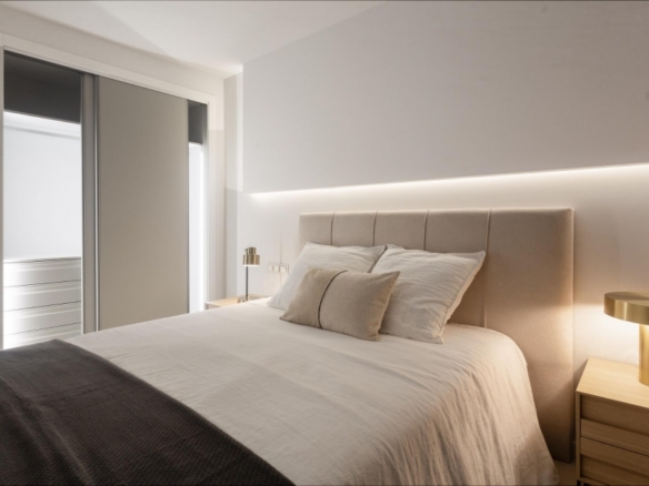 Apartamento en venta 2 dormitorios y piscina playa Denia