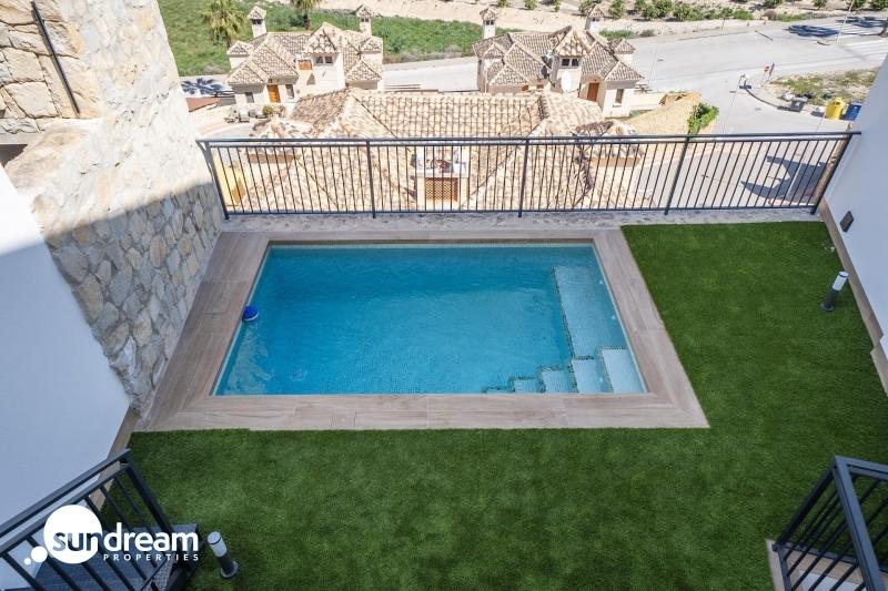 g_40510-13-40 Villa en venta obra nueva en La Finca Golf Algorfa