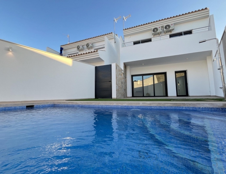 Villa obra nueva en venta zona playa San Pedro Pinatar