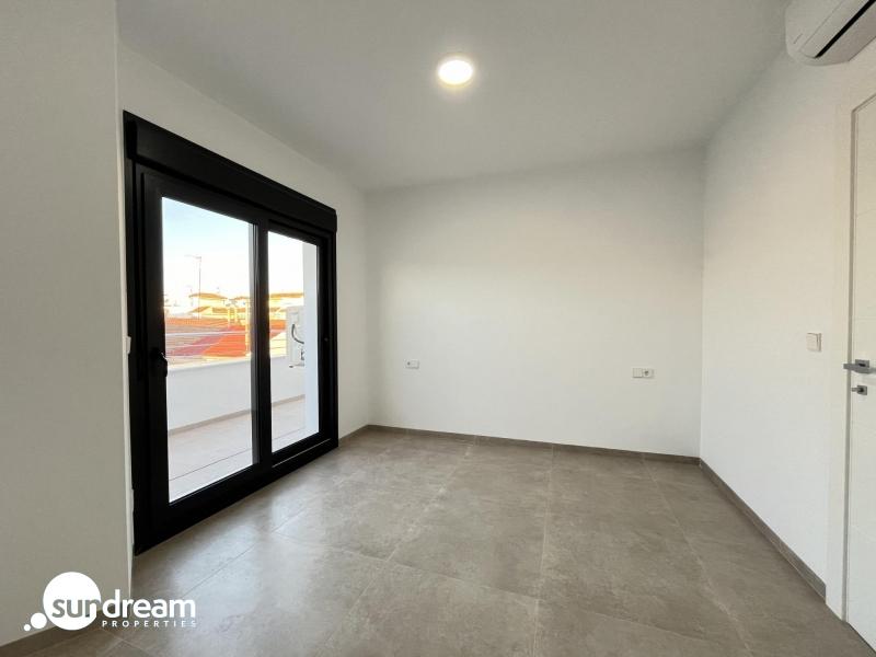 Villa obra nueva en venta zona playa San Pedro Pinatar
