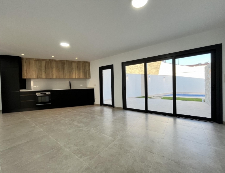 Villa obra nueva en venta zona playa San Pedro Pinatar