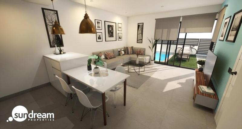 Villa obra nueva en venta con piscina en Los Alcázares