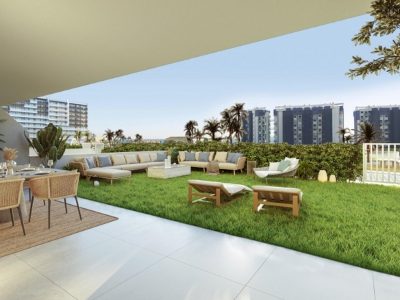 Piso en venta con piscina en Punta Prima Torrevieja