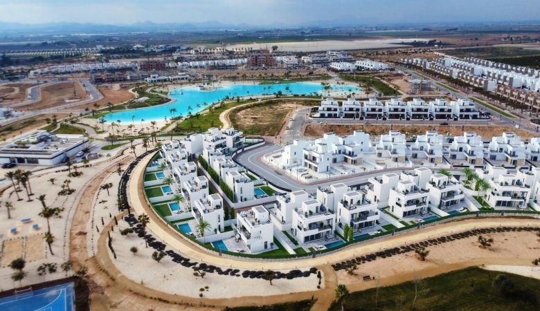 Villa en venta obra nueva con piscina en Torre Pacheco