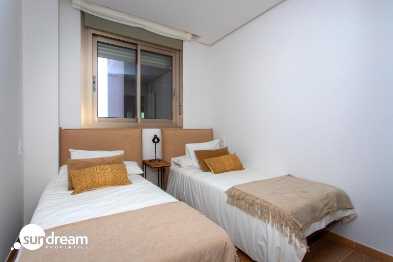 g_41351-13-15 Ático en venta obra nueva con solárium en Santa Pola