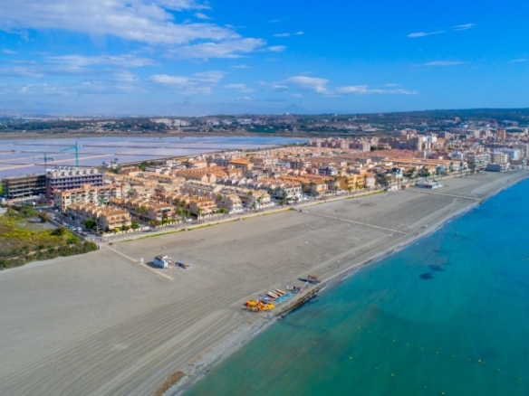 Ático en venta obra nueva con solárium en Santa Pola