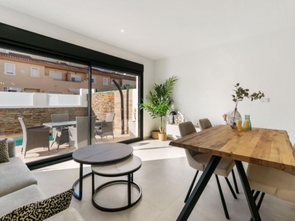 Villa en venta obra nueva San Pedro del Pinatar