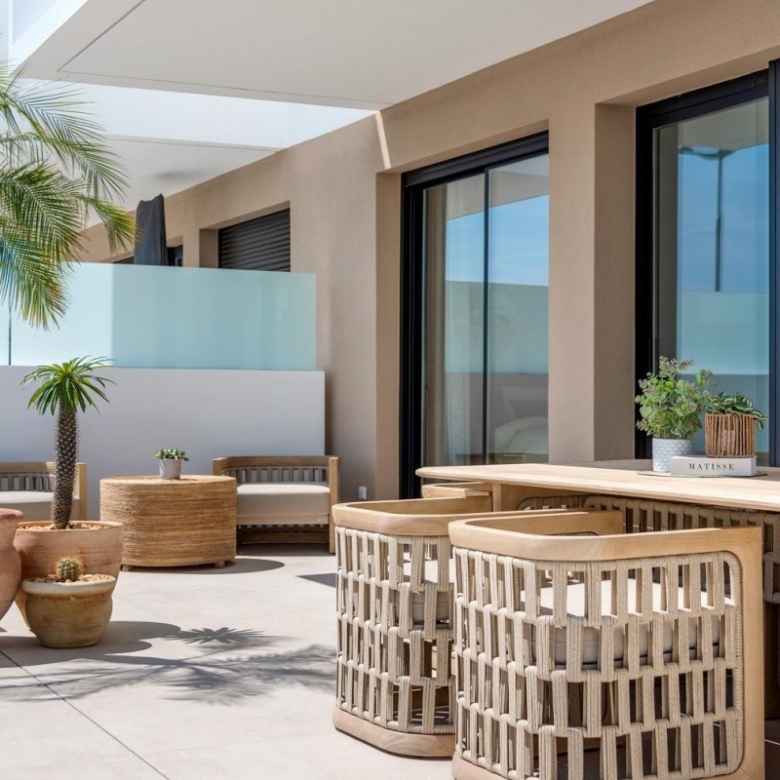 Villa modernas adosadas y pareadas a la venta en Dolores, Alicante