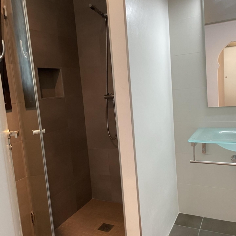 Villa grande en venta con piscina y vistas en Moraira