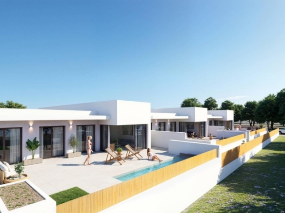 Villa en venta obra nueva con piscina en Dolores
