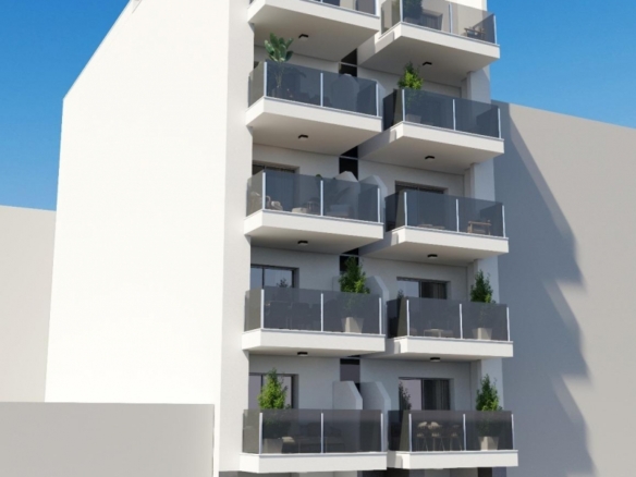 Apartamento de nueva construcción con 3 dormitorios a tan solo 150m de la playa a la venta en Torrevieja