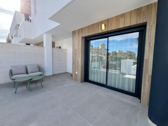 Villa en venta obra nueva 2 habitaciones en Benferri