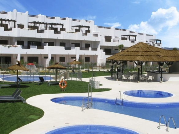 Bungalow en venta con piscina primera línea en Pulpi