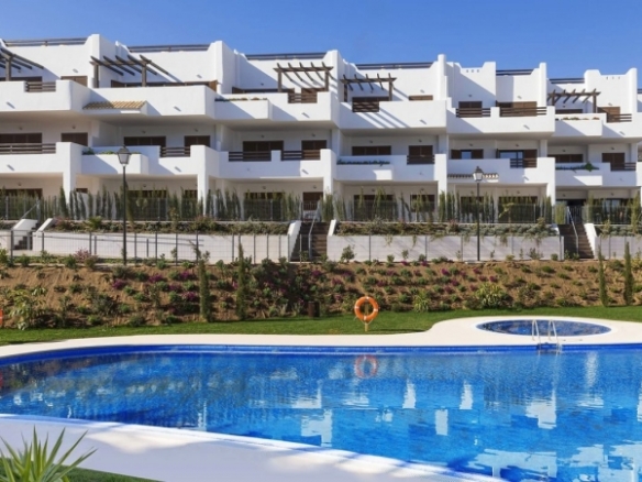 Bungalow en venta con piscina primera línea en Pulpi