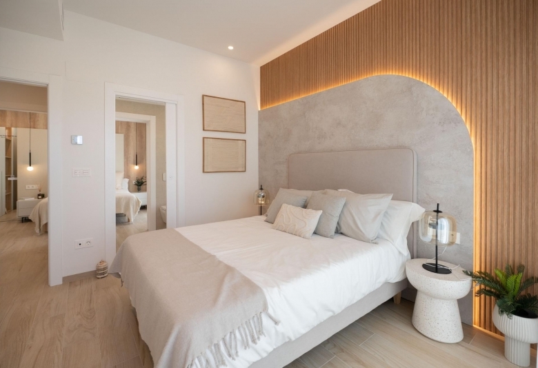 Villa de nueva construcción con 3 dormitorios y piscina privada en Serena Golf-Los Alcázares