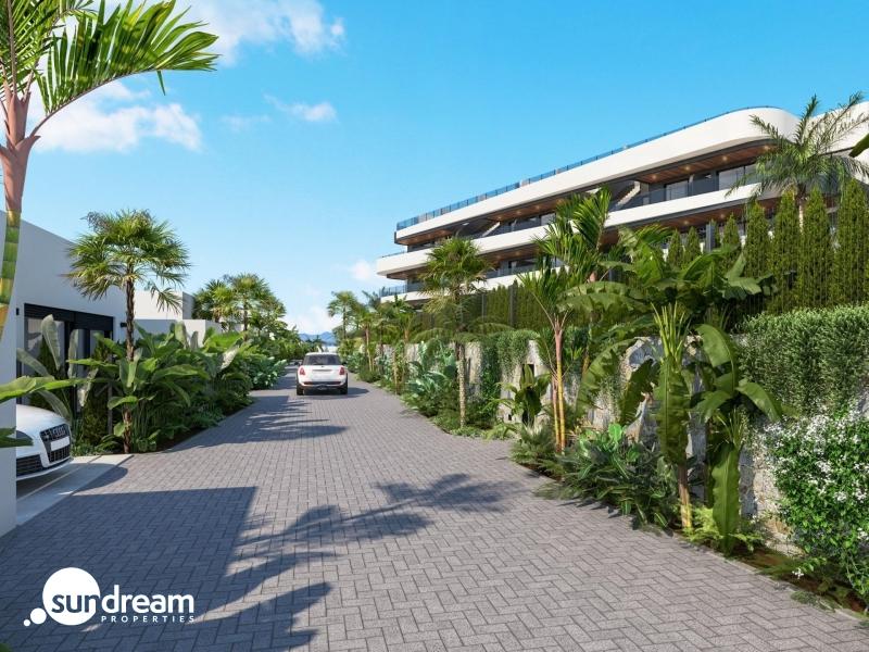 Villa de nueva construcción con 3 dormitorios y piscina privada en venta en primera linea de Golf( Los Alcázares)